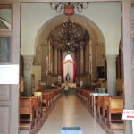 Der Eingang der Kirche